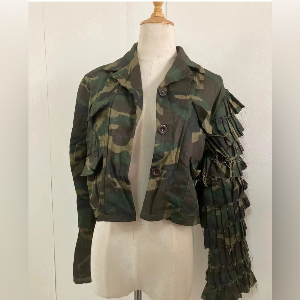 NEW Camouflage Cacading Ruffles Flare Sleeve CropJacket - Size M/L